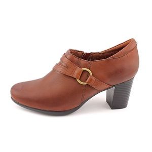 CLARKS Promise Katy brown buckle ankle bootie 11 M